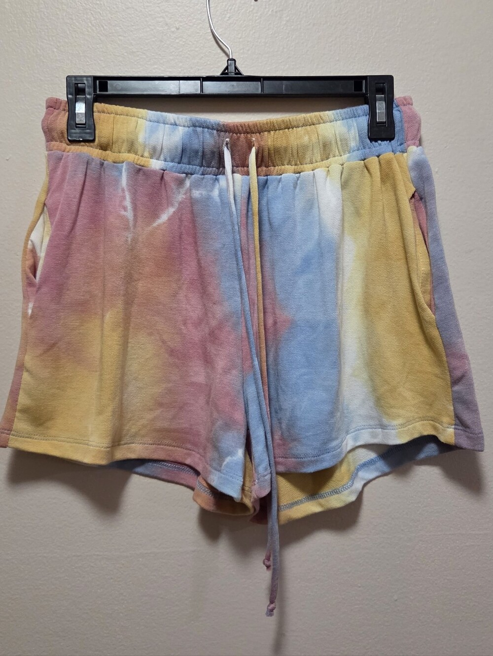 White Birch Pastel Tie-Dye Crewneck Sweatshirt/Shorts Set - Women's Size M - Picture 3 of 7